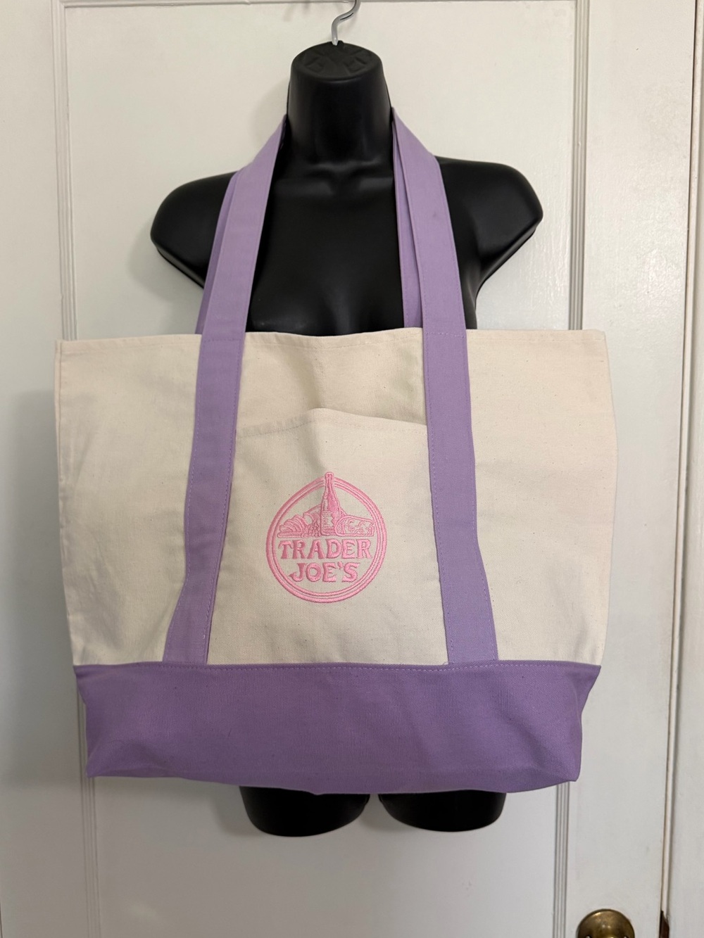 NWT Trader Joe’s Cream and Lavender Canvas Tote Bag 🍷